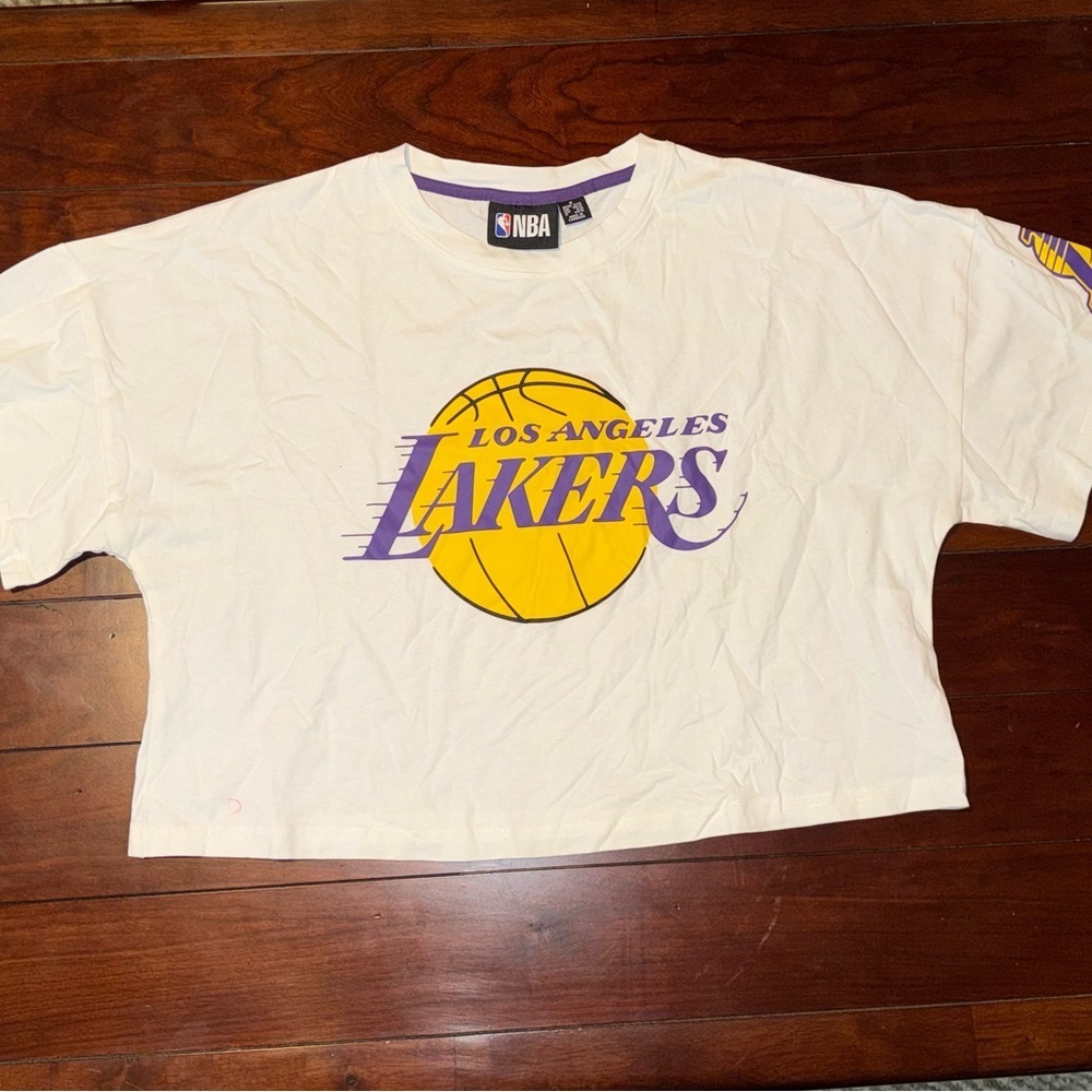 NBA Los Angeles Lakers Cropped t shirt medium cream size M